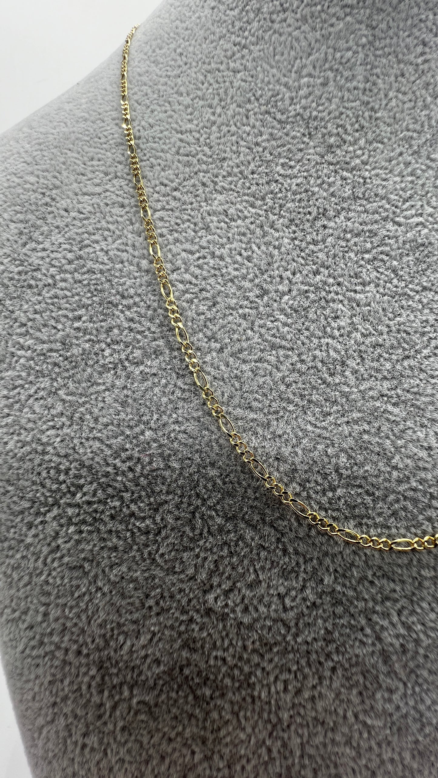 CADENA DE ORO SÓLIDO 10 KILATES TEJIDO FIGARO 2 MM