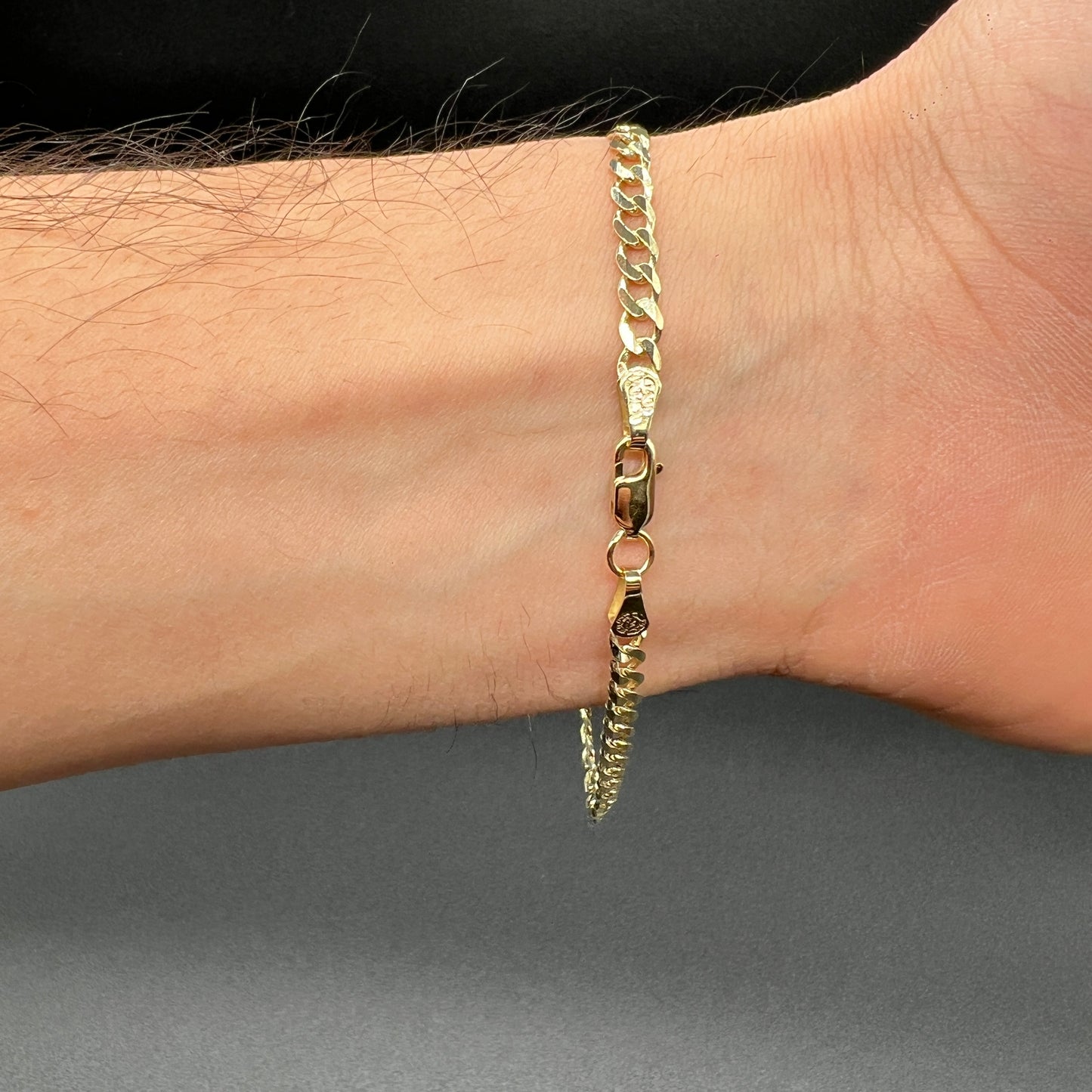 Pulso De Oro Sólido 10 Kilates Barbado 4 MM