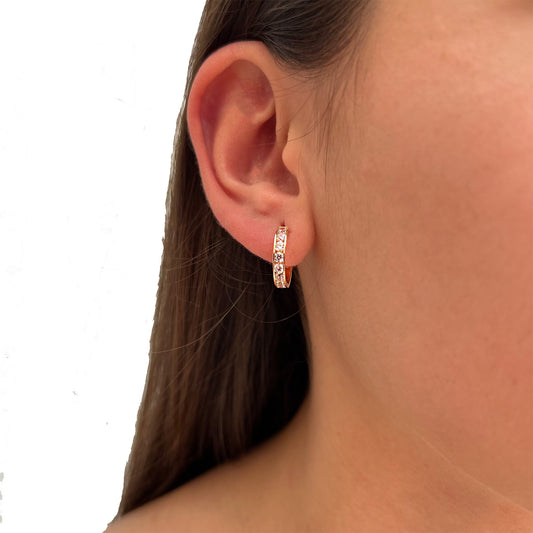 ARETES ORO 14 KILATES HUGGIES DOBLE VISTA MEDIANOS