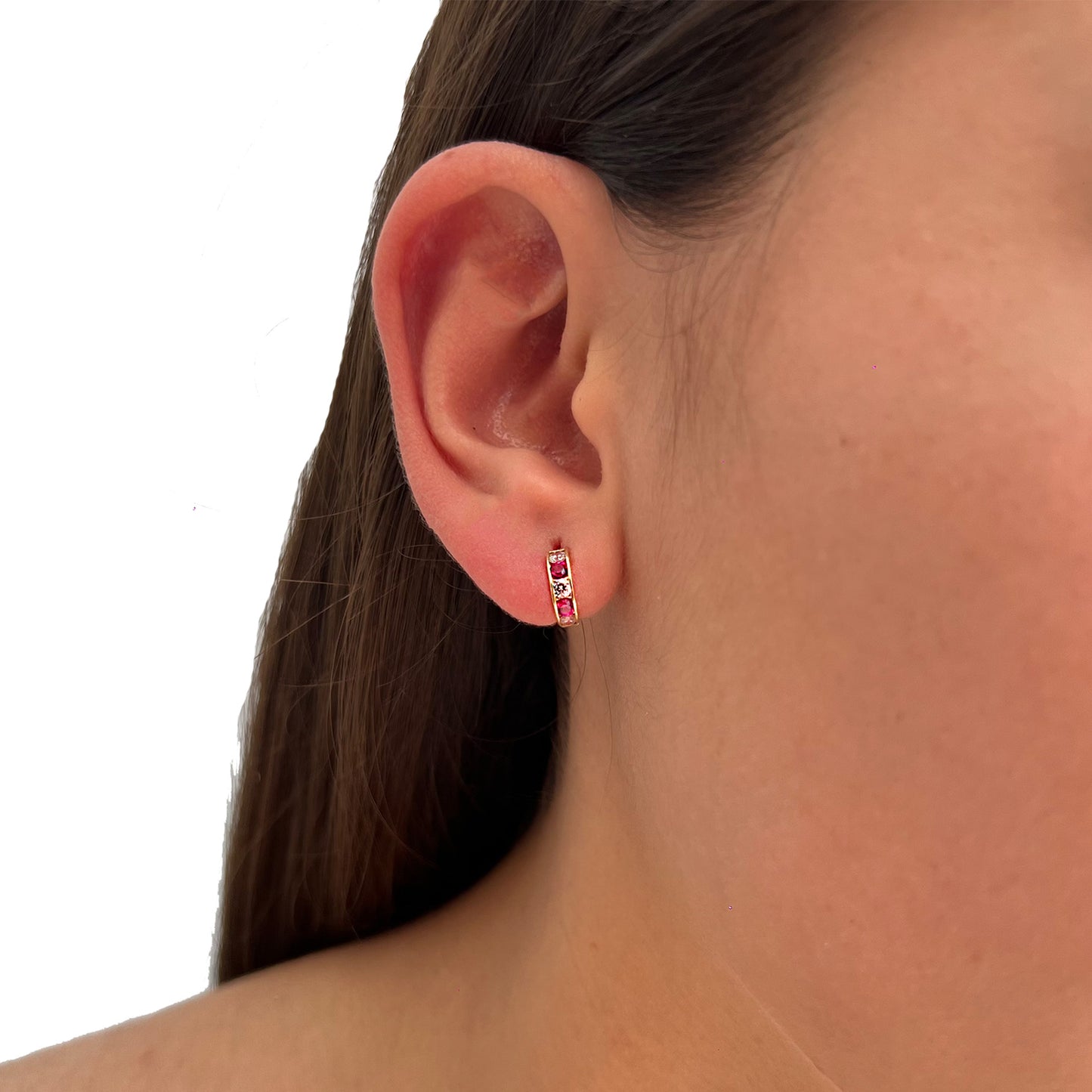 ARETES HUGGIES ORO 14 KILATES PIEDRAS COLORES