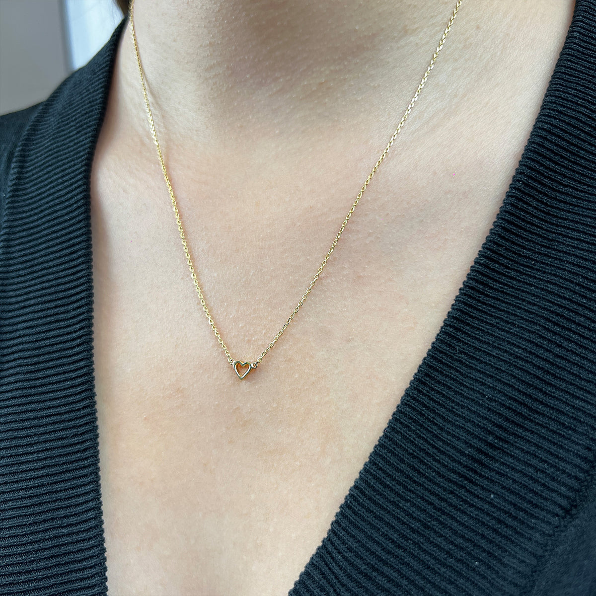 Collar Gargantilla De Oro 14 Kilates Corazón Abierto Pequeño