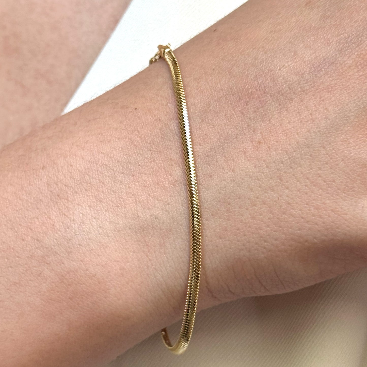 Pulso Panza de Víbora Oro Sólido 14 Kilates 3 mm