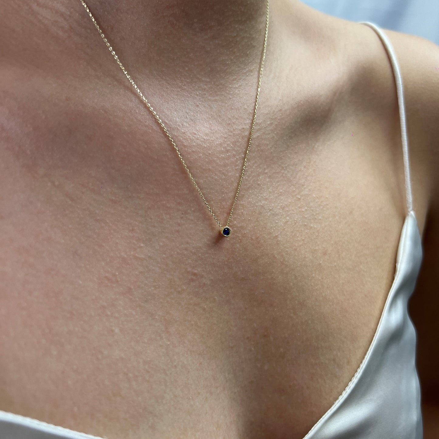 Collar Gargantilla De Oro Sólido 10 Kilates Dije Azul Zafiro