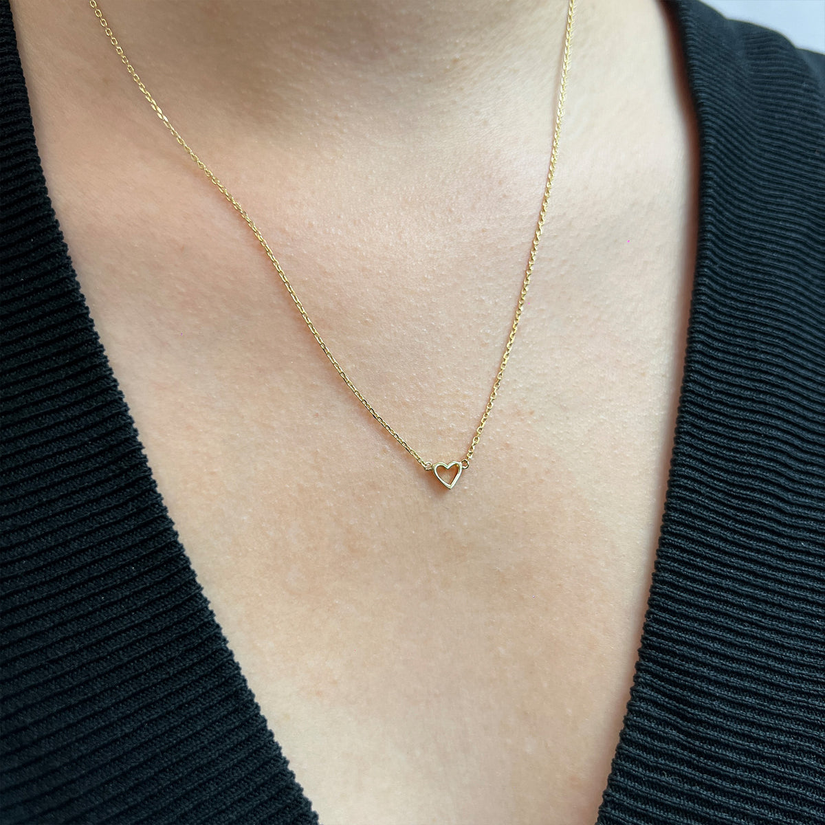 Collar Gargantilla De Oro 14 Kilates Corazón Abierto Pequeño