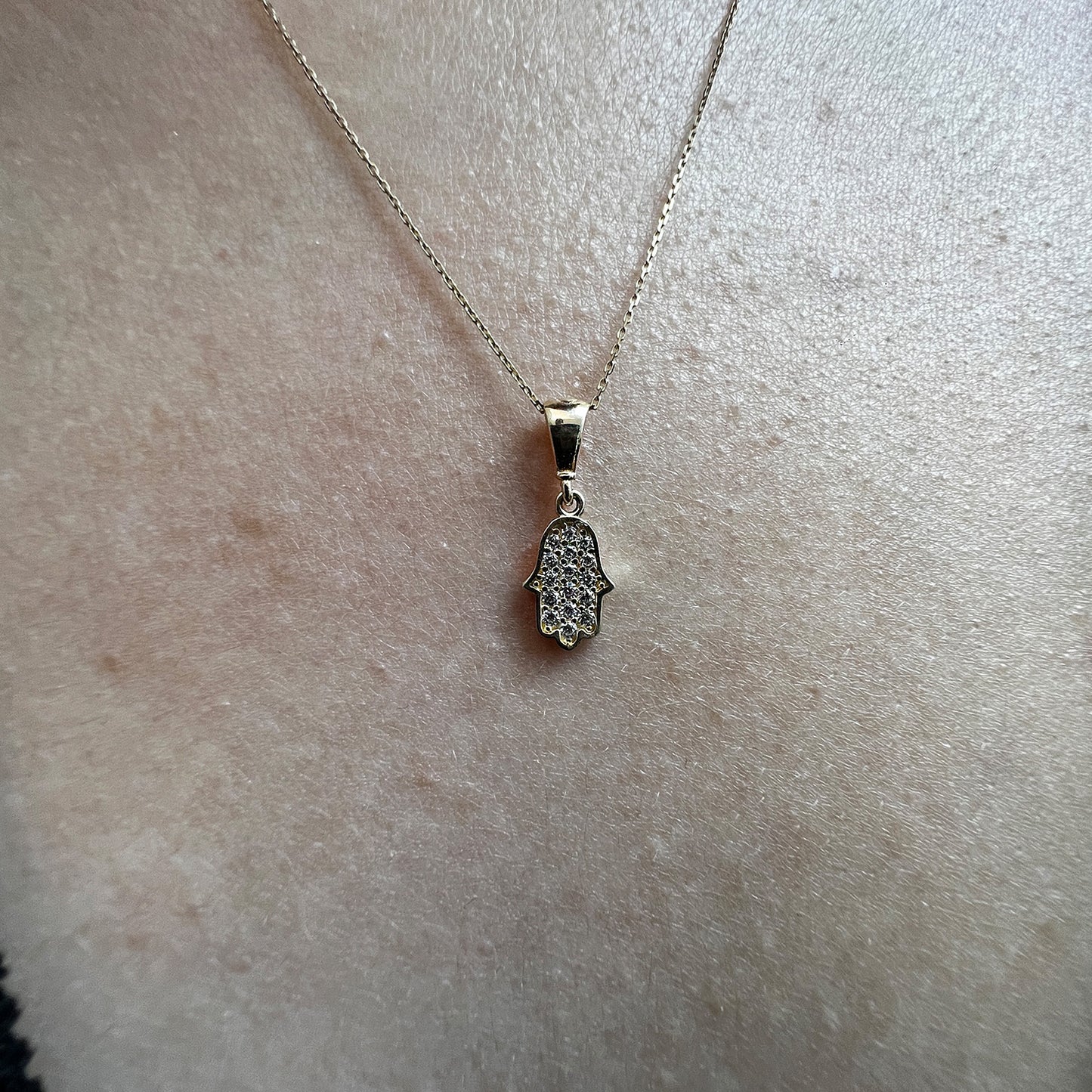 Dije De Oro Italiano 14 Kilates Mano De Fatima Con Piedras
