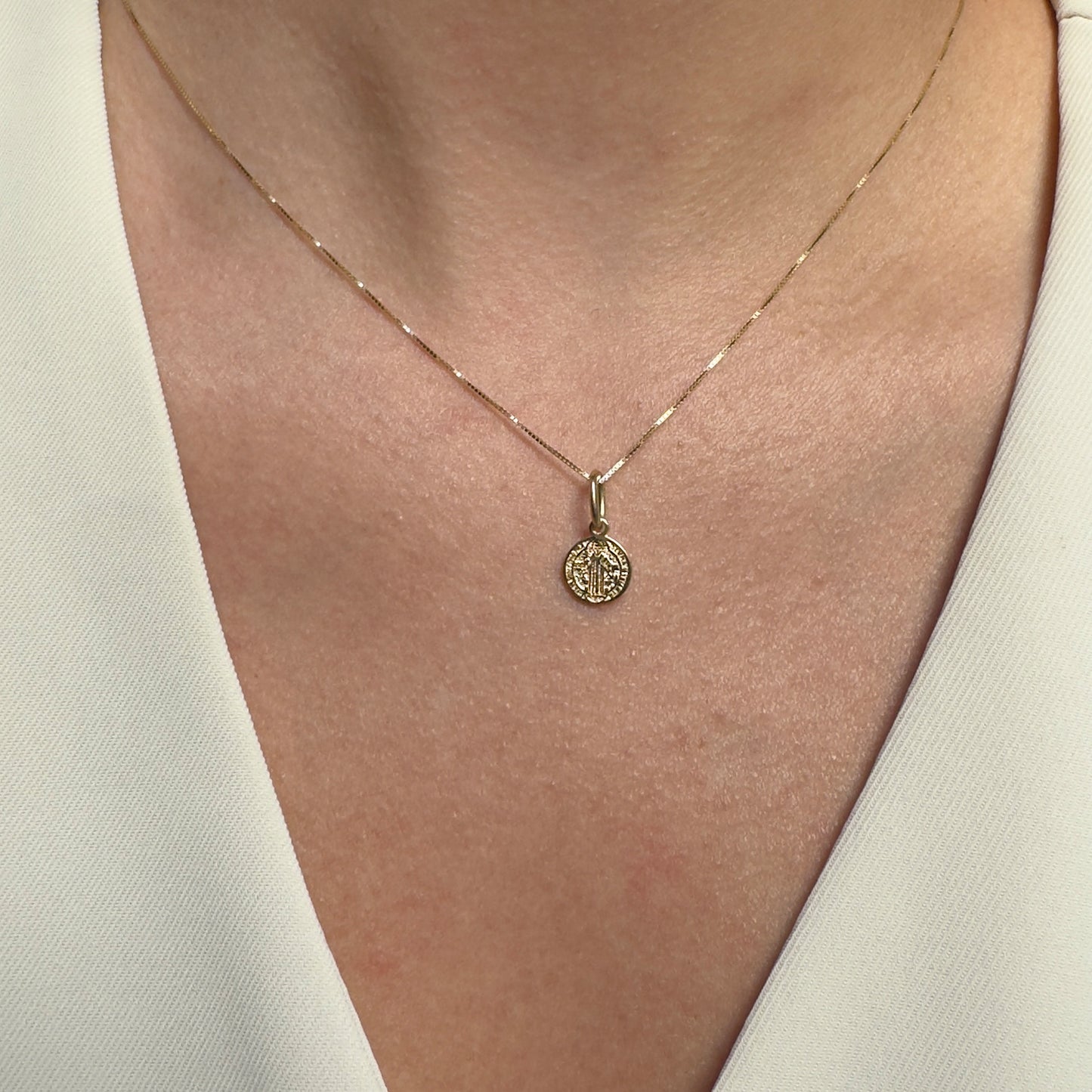 DIJE MEDALLA DE ORO 14K KILATES DISEÑO SAN BENITO 0.84 CM