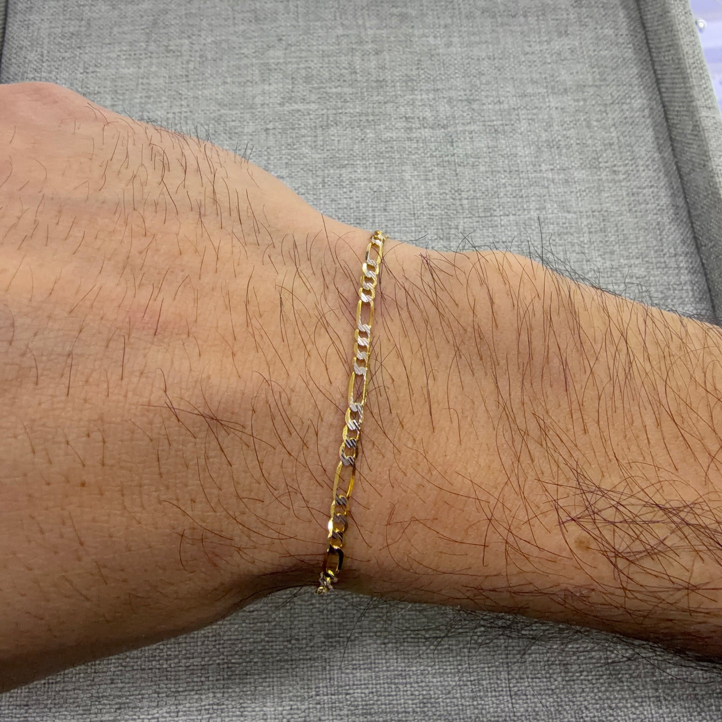 PULSO DE ORO 14K KILATES DISEÑO FIGARO DIAMANTADO CRTR 2 MM / 18 CM