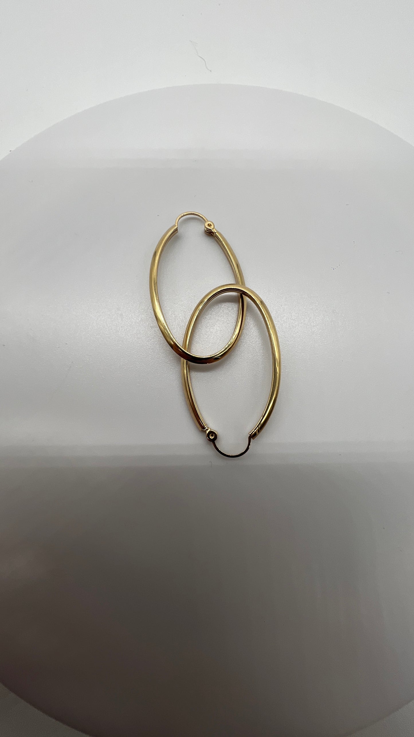 ARETES ARRACADAS DE ORO 10 KILATES OVALADAS 3.6 CM X 2.3 MM