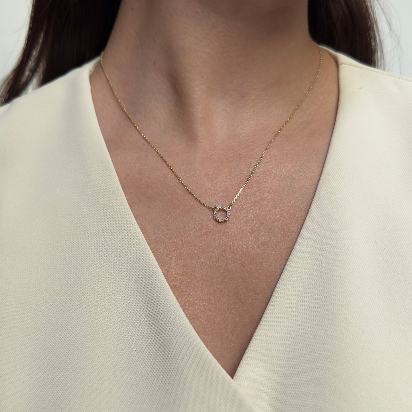 Collar Gargantilla de Oro 10K Kilates Diseño Circulo Baguettes para dama