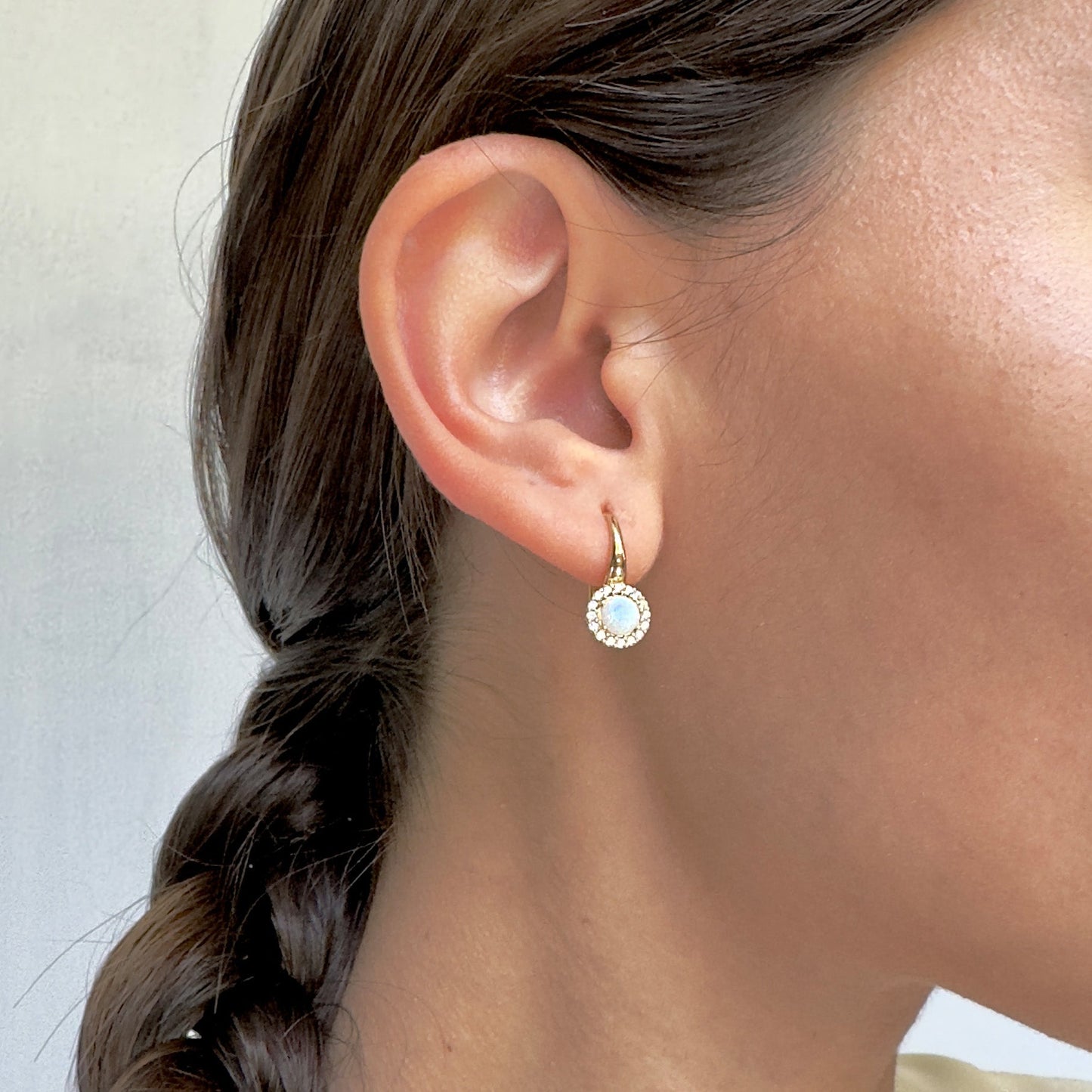 ARETES ORO 14 KILATES ÓPALO CON PIEDRAS 1.8 CM X 8 MM DIAM