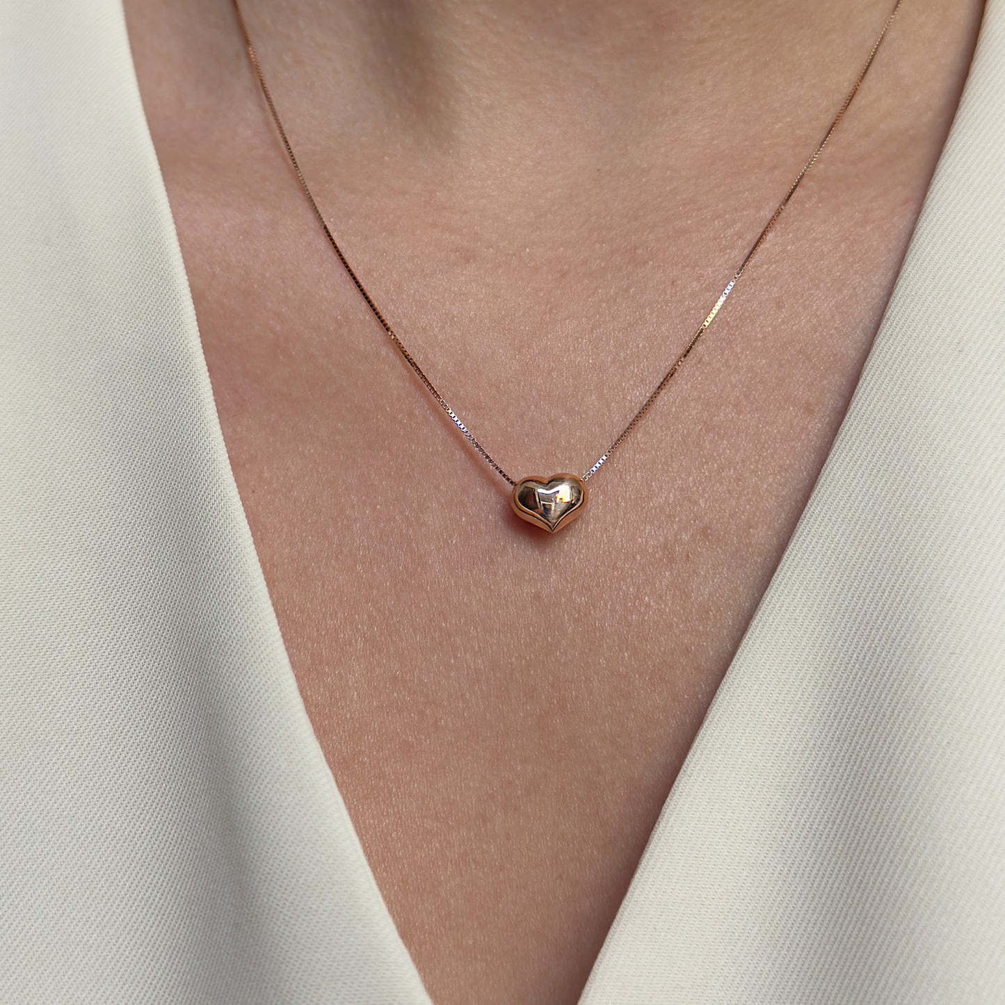 Collar Gargantilla de Oro Rosa 14K Kilates Diseño Corazón Transversal