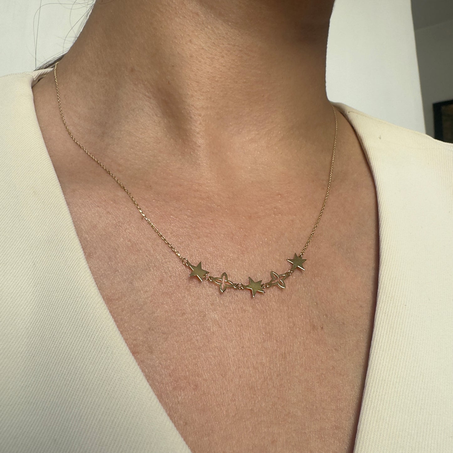 Collar Gargantilla Oro 10K Kilates Diseño Flores de Lujo LV 45 cm