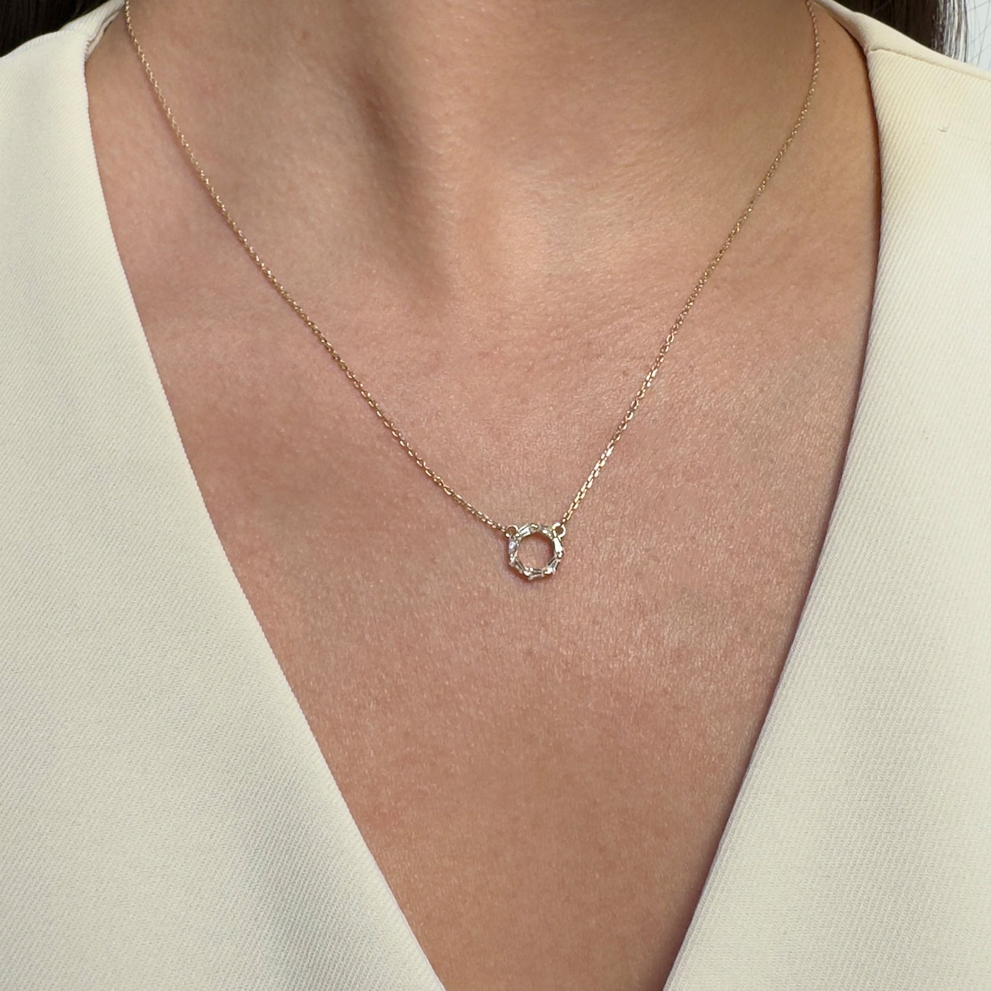 Collar Gargantilla de Oro 10K Kilates Diseño Circulo Baguettes para dama