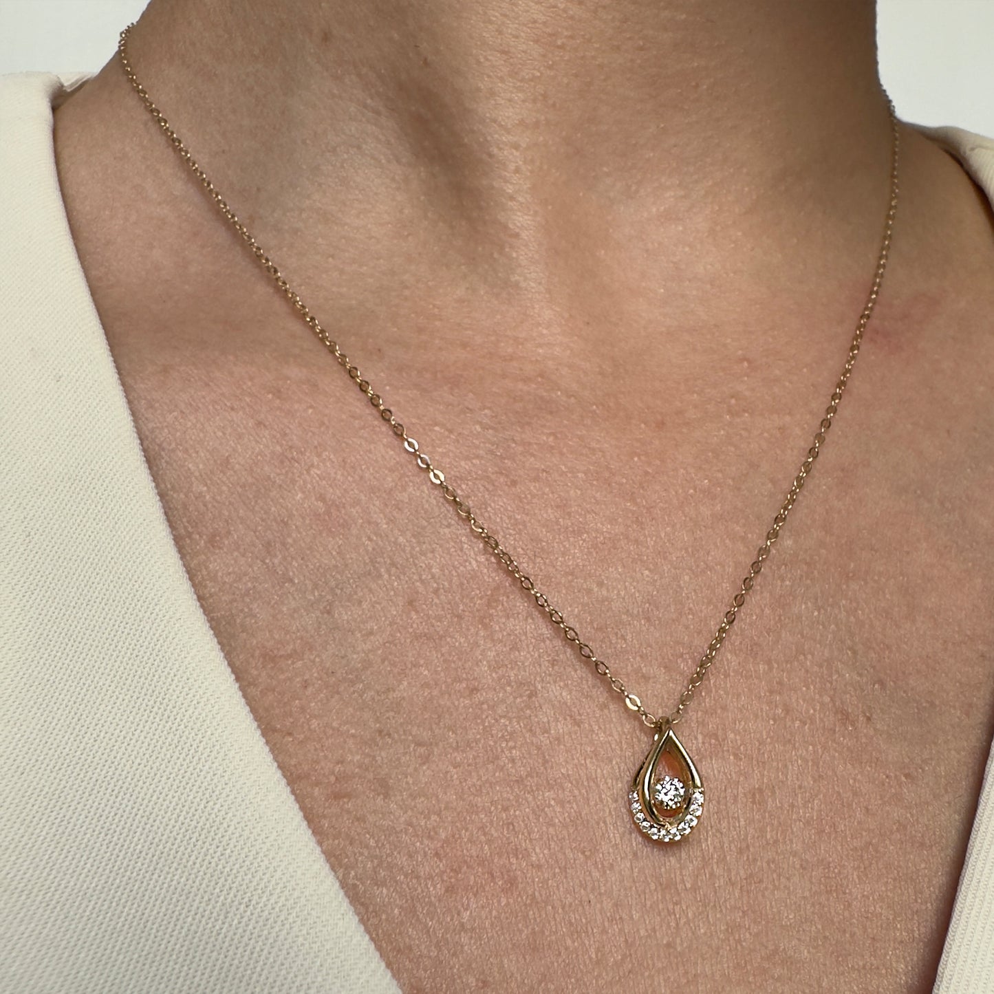 Collar Gargantilla Oro 10K Kilates Diseño Gota Brillante Flotante 45 cm