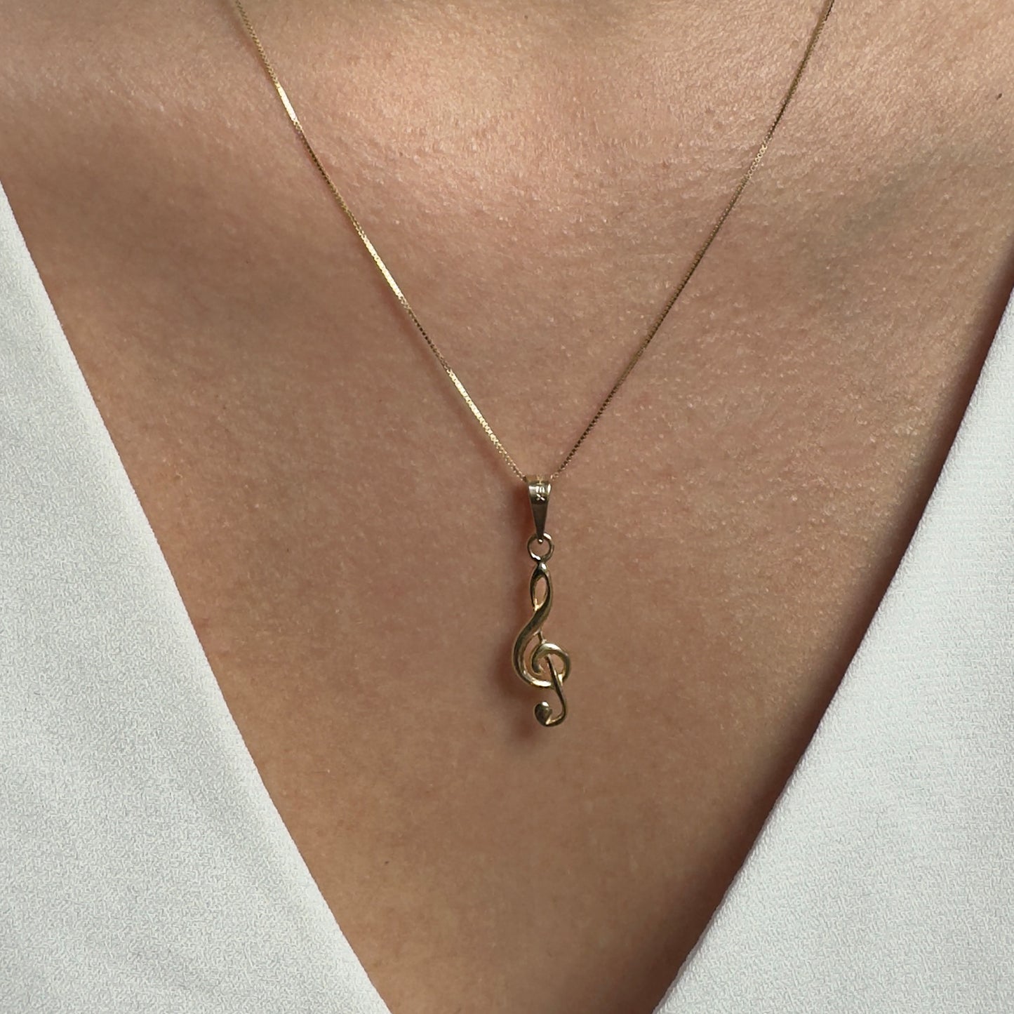 DIJE DE ORO SÓLIDO 10K Y 14K DISEÑO CLAVE DE SOL NOTA MUSICAL
