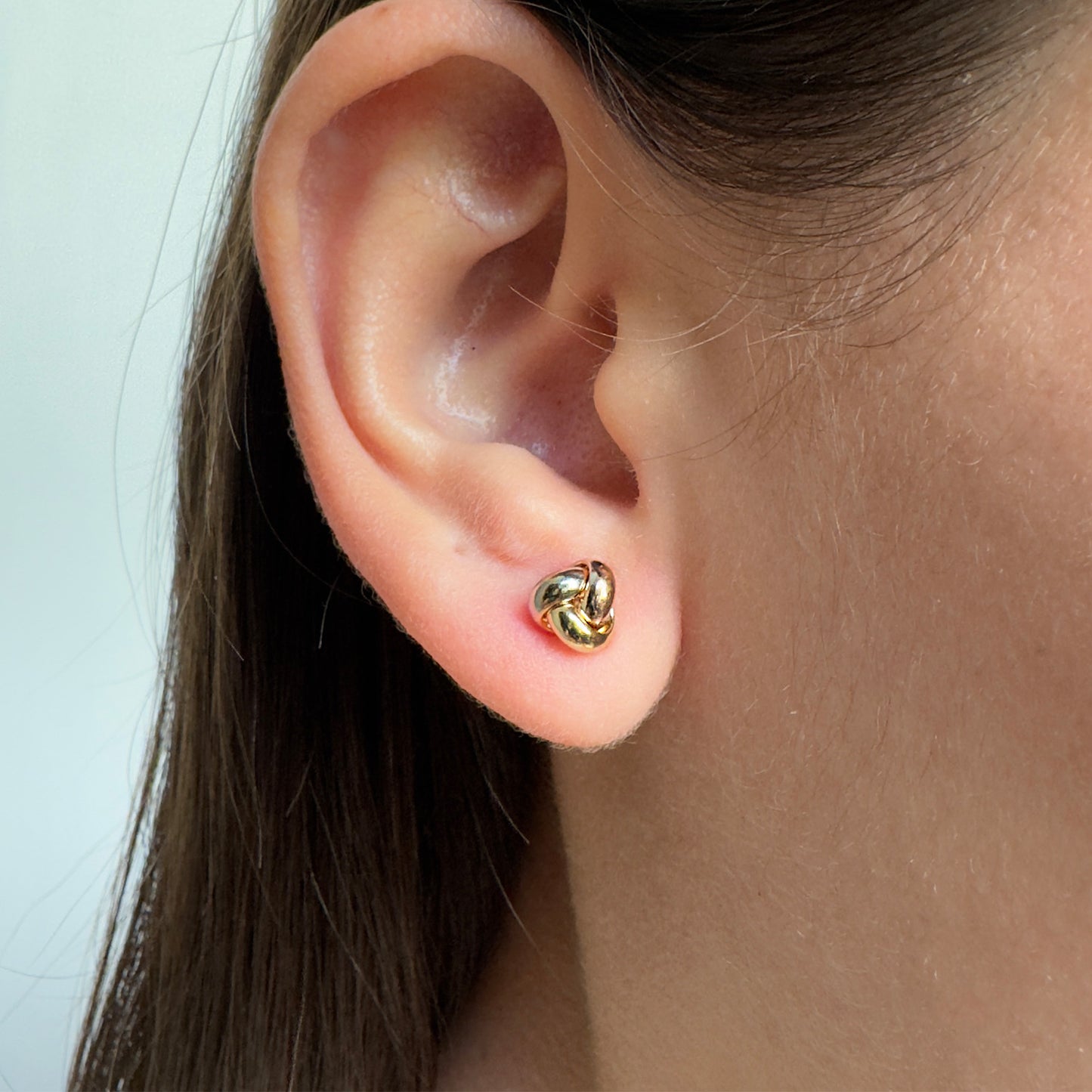 Aretes de Oro Florentino 14 Kilates Diseño Nudos 3 Hilos Pequeños