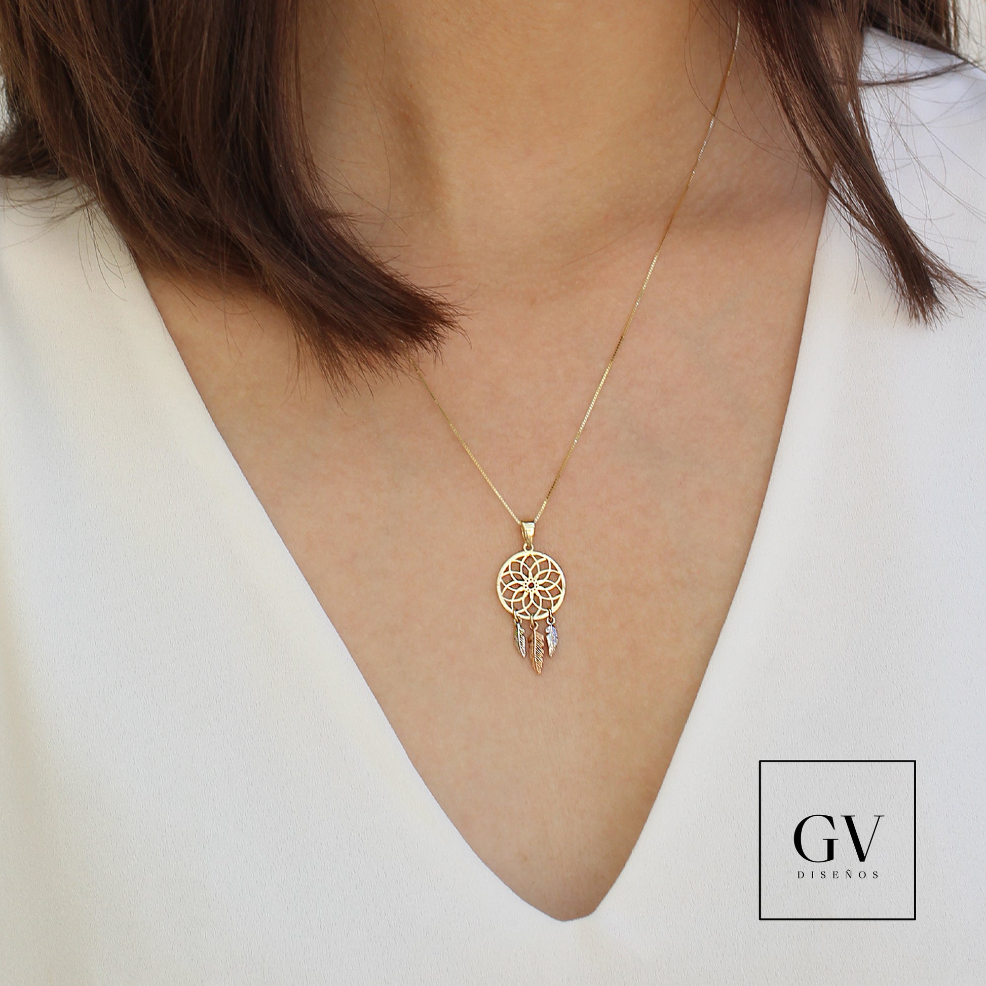 Un Hermoso Collar Colgante Con Temática De Atrapasueños En Plata Tibetana Y Cuentas De Cristal Rosa. - España